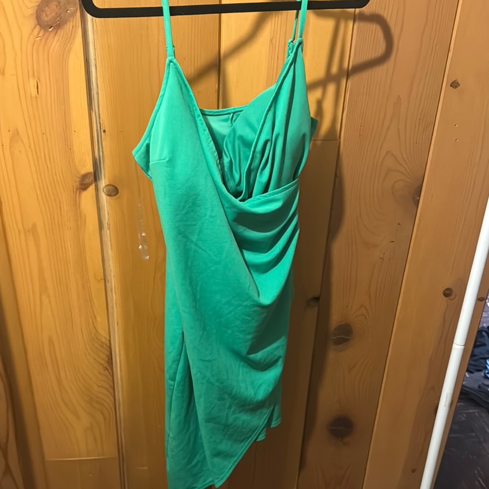 Planet Gold Vibrant Green Top